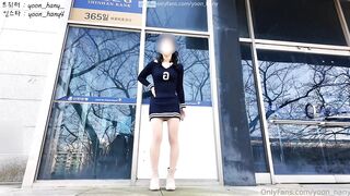 은행 앞에서 떡치고 오줌지리는 커플
