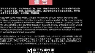 나는 계모와 이모에게 내 자지를 가지고 교훈을 주었지만 두 여자는 나에게 china
