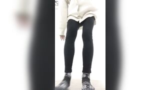 성숙된 잠지를 가진 물 많은 어린년 2