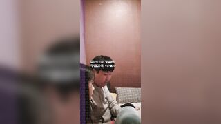 무표정 존예 업소녀..내가 맘에 안드는거야.