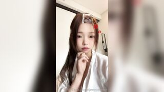 jennie 크흠 (1)
