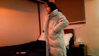 추운날 방문섹스 롱패딩녀