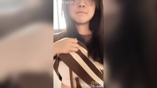 眼鏡妹真乃人間極品！看著清純卻是個反差婊子在家偷偷自嗨 china