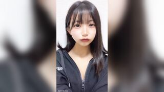 오빠를 위해 오줌 누는 셀카