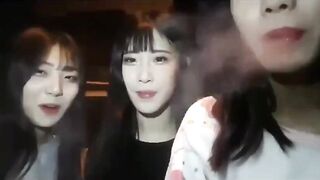 침뱉는년