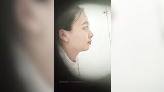 【猫眼厕拍】 厕所偷拍学生妹 人妻 老师 高颜值美女2 china ipcam 2 (6)