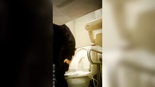 衝撃！現役モデルのおしっこ盗撮 ipcam 3