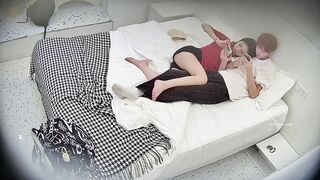 酒店精品✅校园时尚性感高颜值美女和男友开房做爱 china (17)