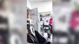 【趣味泄密】新娘伴娘模特换衣走光被直播流出 16V ipcam (5)