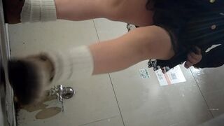 【ベストトイレショット】黒シルクJK女子のバーパノラマトイレショット11（四）11V ipcam (6)