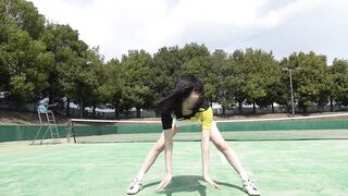 【テニスウェア】白スコートの透け感＆ノーブラちくポチ ipcam