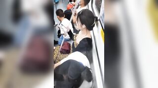 魔手☛外购█经典偷拍《胸拍走光系列》(五) 20V[某房原版] ipcam (6)