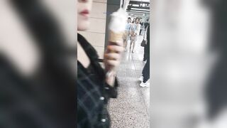街射涂鸦❣️杰哥街头涂鸦掀裙射裸腿全集（下）102V ipcam 4 (17)