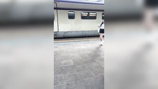 기차역 엉밑 도촬 얼공 korean porn ipcam (1)