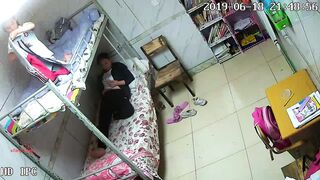 【360家族】複数の割れた家族カメラ、毎日愛し合うカップルの接写高画質、とても容姿が良くて声を聞くだけで射精できる若い女性がいる ipcam (16)