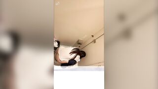【極上トイレショット】究極の美貌を解き放つ：ダンス学生とオフィスビルの痴女たち - エピソード6 ipcam