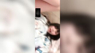 舌と唇にピアスをしたパンクシックで純真なロリと1対1 china
