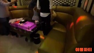 투약의심되는 노래방 단체 빠구리 촬영 _ 야동파티