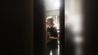 新しく流出した[トイレ映像]❤️ 高度に編集されており、複数のカメラが20人以上の女性の排尿を捉えています ipcam (12)