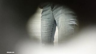 ✅【トイレ盗撮】身長1.8メートルの長身美脚美女が排尿・排便する様子を手持ちの猫目カメラでこっそり撮影 ipcam