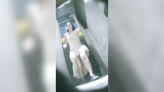 ✅オンライン初公開：【酒場トイレ盗撮シリーズ】黒ストッキングとハイヒール美女が勢揃い（第9回） toilet (3)