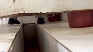 女性カメラマンが和式野外トイレを隠し撮り —— 画面いっぱいの排泄物（下痢編 #33） toilet 2 17