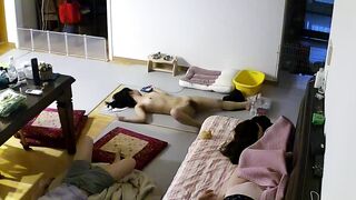 【ハッキングされたカメラ】家庭用カメラ3台、巨乳美女が着替える様子（アダルトコンテンツ） ipcam 01