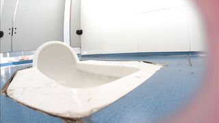 【定番・トイレ映像】「青春への賛歌」シリーズ：完全版 — 高校2年生の少女が、その可憐な秘部から排尿する様子を至近距離で捉えた映像に加え toilet 1 01-160426
