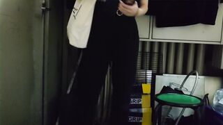 【顔写真付き】ガチ盗〇！飲食店アル〇イトの着替えシーンをのぞき見してみませんかpart6 jvip 01