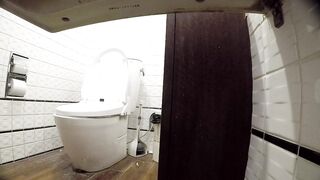 サービス価格！モコモコセーター女子の秘部は剛毛でした…【突撃！隣の女子トイレ㉕】 jvip