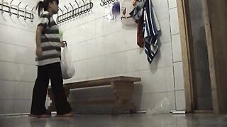Locker Room VoyeurBank 03 jvip 120526 02