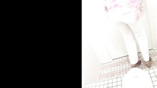 お漏らし寸前デパトイレ盗撮！depa13_00 voyeur jp 150526 01
