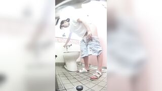 海の洋式トイレを２カメラで撮ってみた！３イベント超美女トイレお着換え乳首足裏の皺まで・・・ voyeur jp 160526