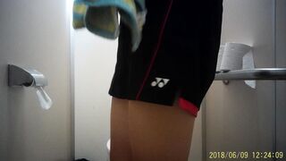 新Tennis⑮ ４名収録！経血たら~ん( ﾟДﾟ)下半身丸出しのままナプキン交換( ;∀;) voyeur jp 160526 02