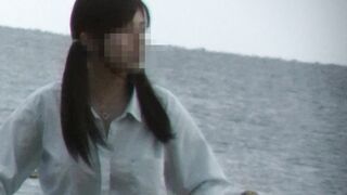 夕立ち雨宿り、至近距離にＪＫ2人 大好きなツインの丸顔、Ｍ字開脚！！ 【海辺の風景１００ パンツの景色４８】 voyeur jp 170526
