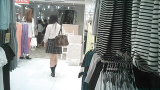 新カメhd動画-２日分制服娘逆さ撮り-顔あり-他 voyeur jp 03-200526
