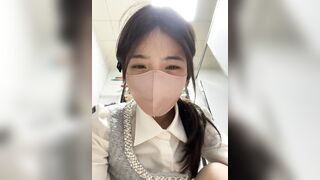 飛距離もエグい潮吹き連発！清楚系女子激エロ露出オナニー配信★zipファイル jvip 250526 USAWDgggmmw7 0002
