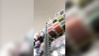 ２人のお姉さんの逆さパンチラ動画 静止画 １５３ 他 voyeur jp 06