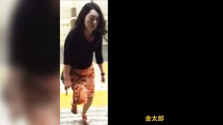 逆さ撮り 撮影の瞬間103生尻 tバック2名分 アラサー人妻さん アラフォーお姉さまのエッチなスカート内激写 voyeur jp 04