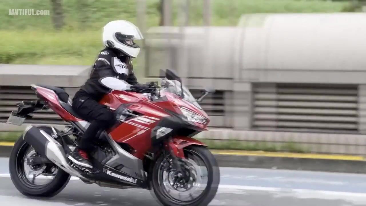 CAWD-816 Hobby Bike riding. No boyfriend. 4 sex friends. She\'s a t... Reducing Mosaic JAV 